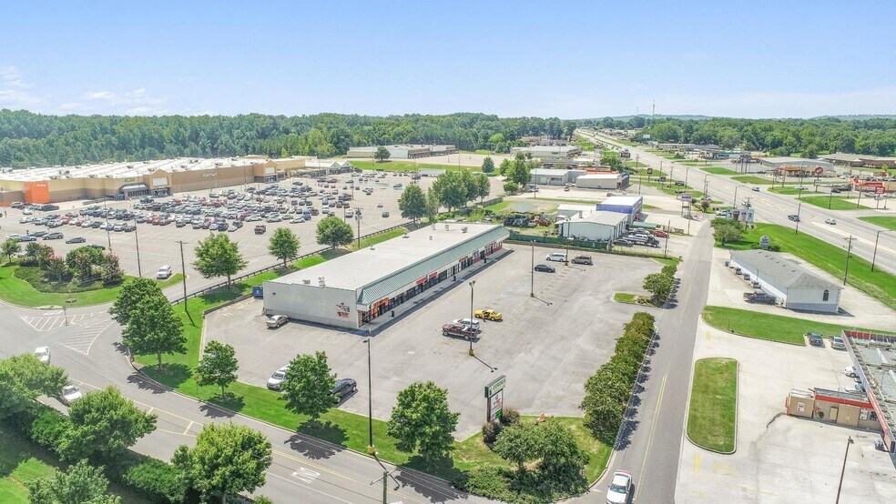 More Photos Of 2044 US Highway 431, Boaz Freestanding For Lease