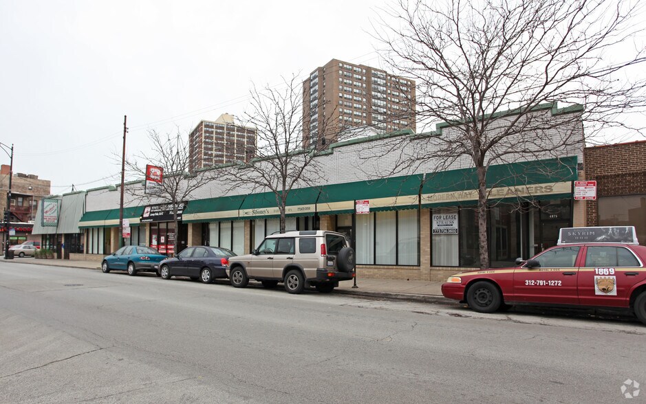 More Photos Of 4075-4089 N Broadway St, Chicago Storefront For Lease