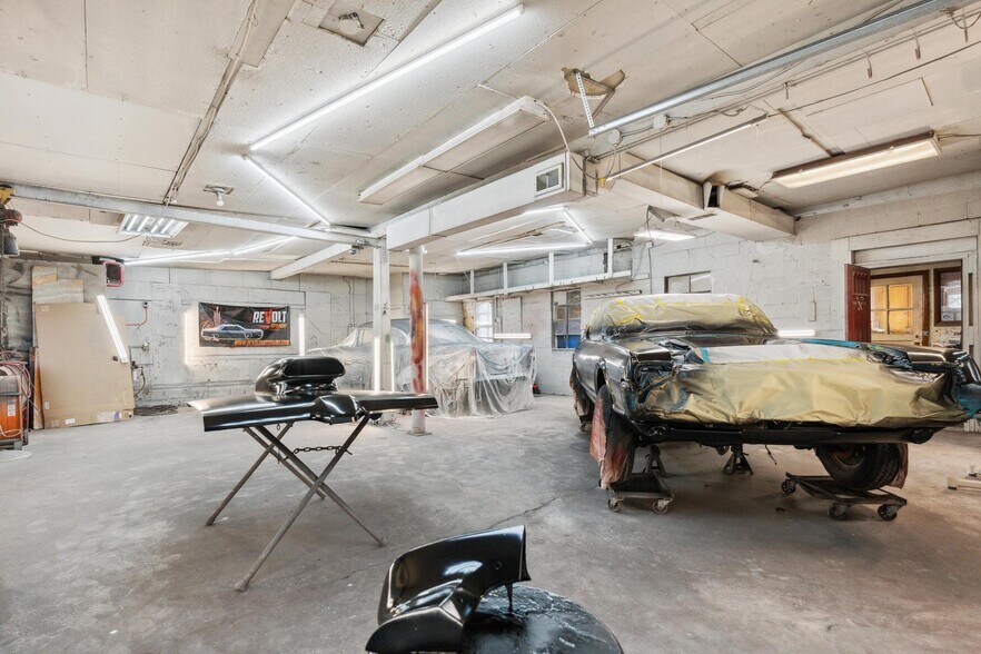 More Photos Of 1271 Harker St, Dayton Auto Repair For Sale