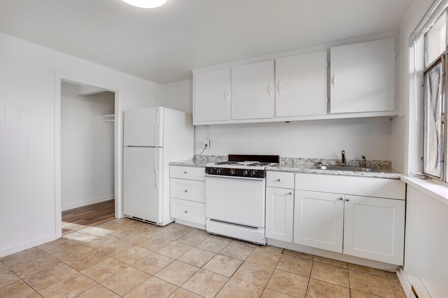 More Photos Of 636 S Quitman St, Denver Apartments For Sale