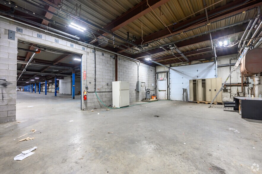 More Photos Of 334 County Route 49, Middletown Warehouse For Lease
