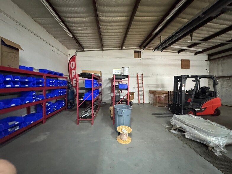 More Photos Of 4033 Canyon Dr, Amarillo Office For Lease