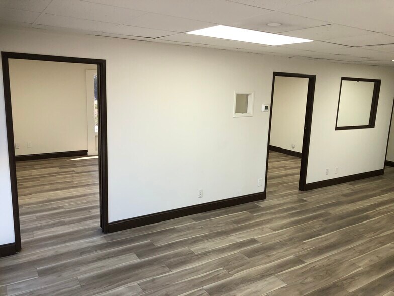 More Photos Of 900 N Cuyamaca St, El Cajon Office For Lease