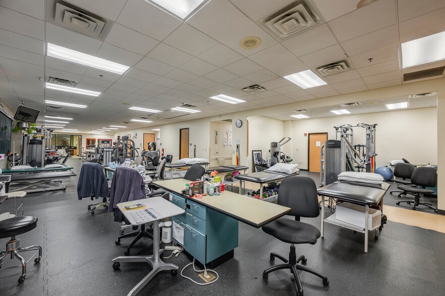 More Photos Of 800 Orthopedic Way, Arlington Medical For Lease