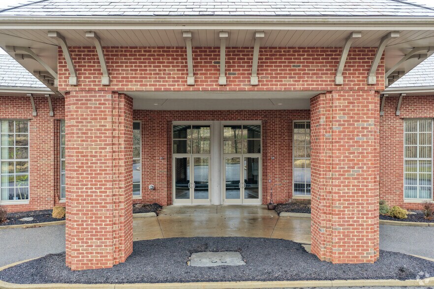 More Photos Of 171 Hillpointe Dr, Canonsburg Office For Lease