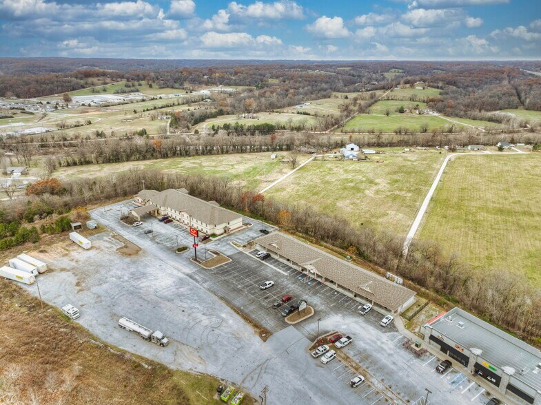 More Photos Of 493 E Highway 76, Anderson Office For Sale