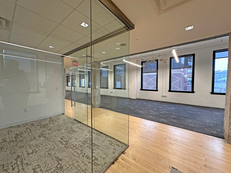 More Photos Of 89 Ionia Ave NW, Grand Rapids Office For Lease