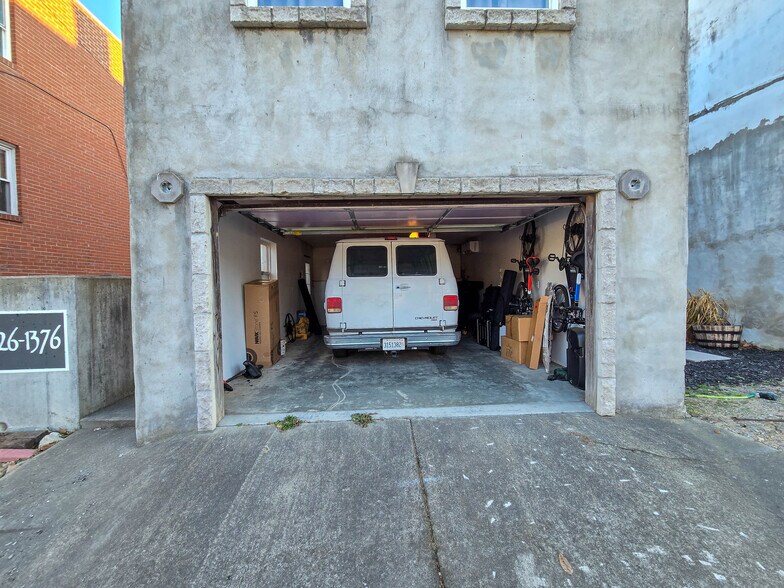 More Photos Of 410 Court St, Vienna Storefront Retail Residential For Sale
