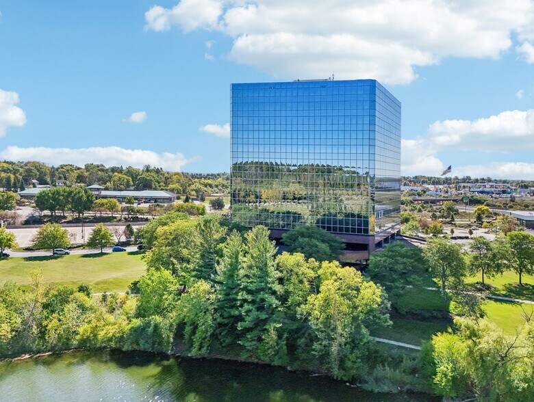 More Photos Of 10850 W Park Pl, Milwaukee Office For Lease