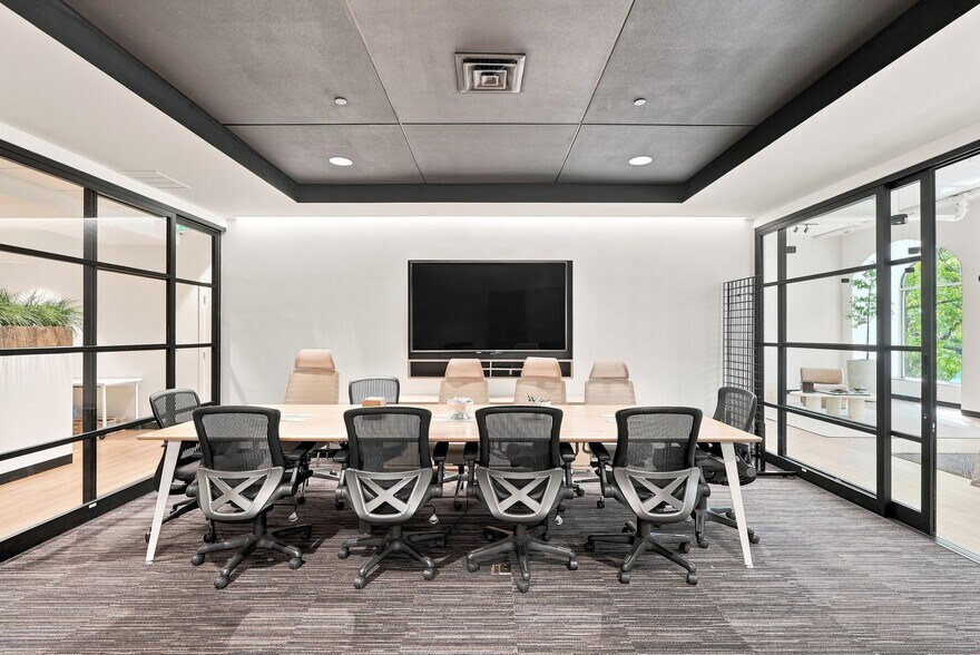 More Photos Of 510 W Riverside Ave, Spokane Office For Lease