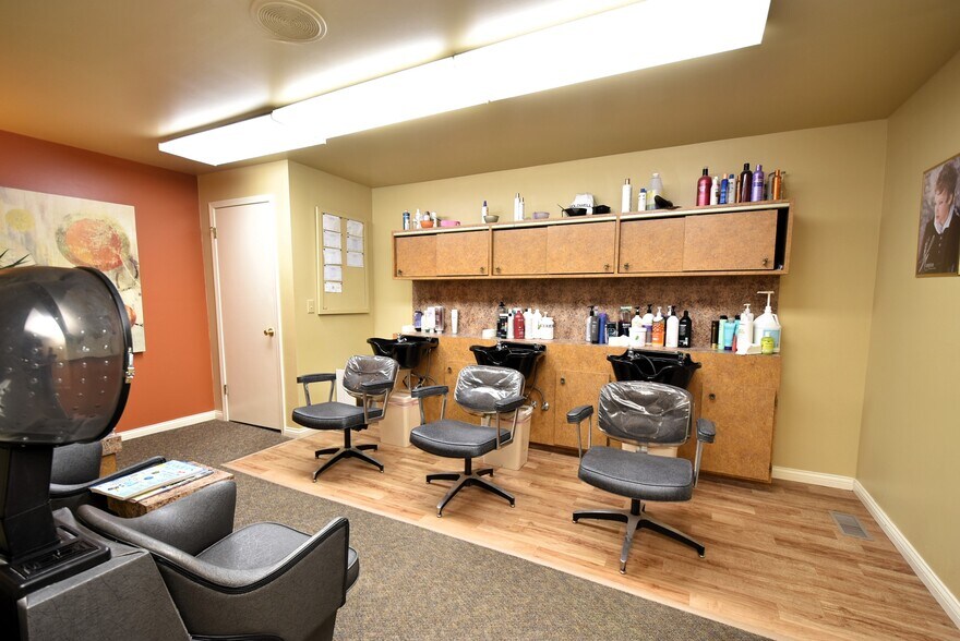 More Photos Of 11522 Davis St, Grand Blanc Office Residential For Sale