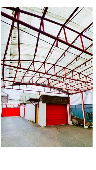 More Photos Of 109-111 Fleming Ave, Newark Apartments For Sale