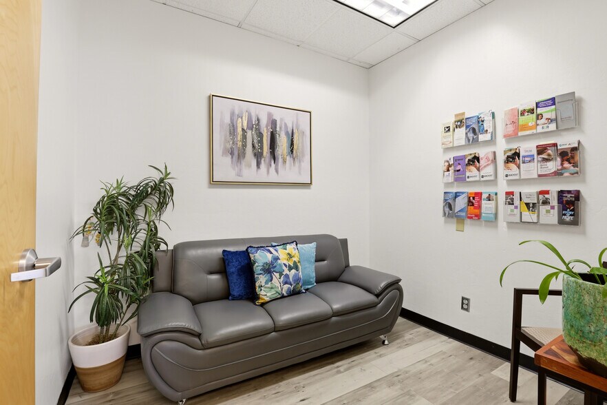 More Photos Of 2648 N Campbell Ave, Tucson Medical For Sale