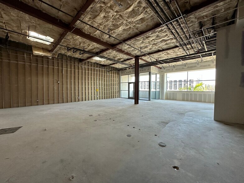More Photos Of 4625-4635 Admiralty Way, Marina Del Rey Unknown For Lease