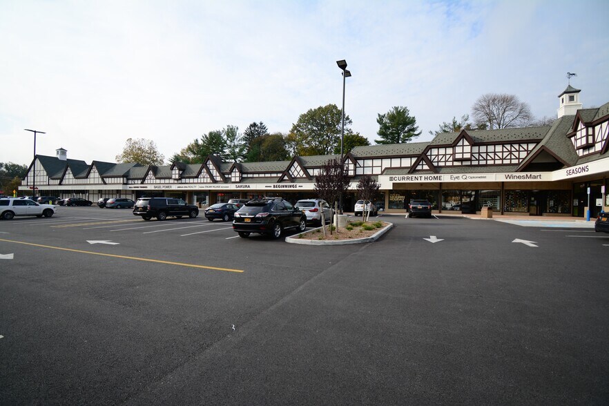 Primary Photo Of 1062-1180 Wilmot Rd, Scarsdale Unknown For Sale