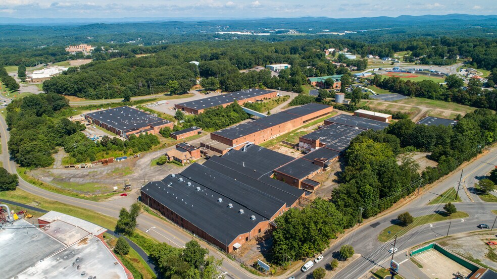 More Photos Of 850 Hooker St, Martinsville Manufacturing For Lease