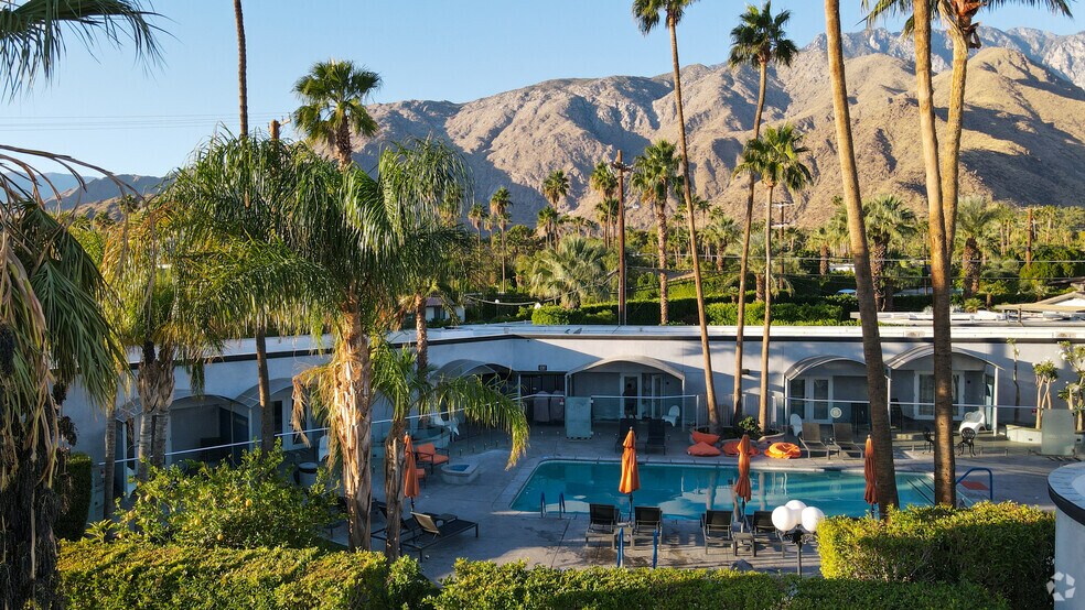 More Photos Of 2135 N Palm Canyon Dr, Palm Springs Hotel For Sale