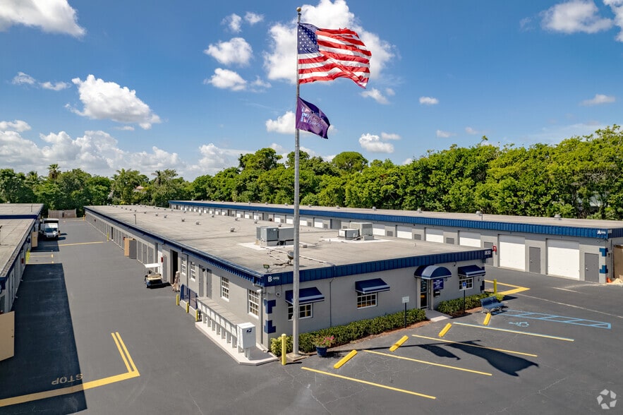 Primary Photo Of 1840 Hypoluxo Rd, Lake Worth Self Storage For Lease