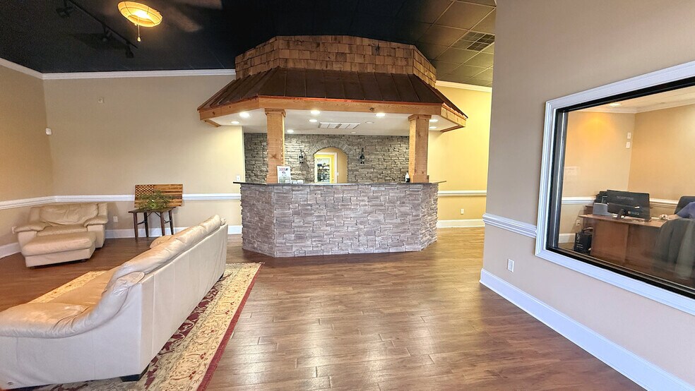 More Photos Of 265 Pitt Rd, Mooresville Warehouse For Sale