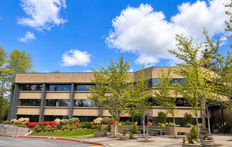 More Photos Of 11808 Northup Way, Bellevue Coworking Space