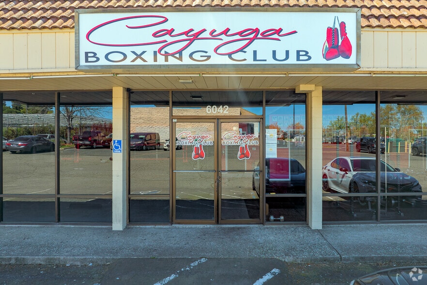 More Photos Of 6026-6048 San Juan Ave, Citrus Heights Auto Repair For Lease