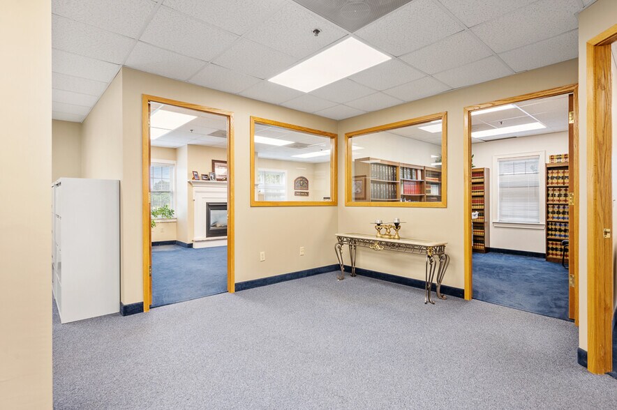 More Photos Of 176 East Main St, Westborough Medical For Sale