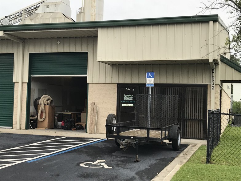 More Photos Of 6973 Highway Ave, Jacksonville Warehouse For Sale