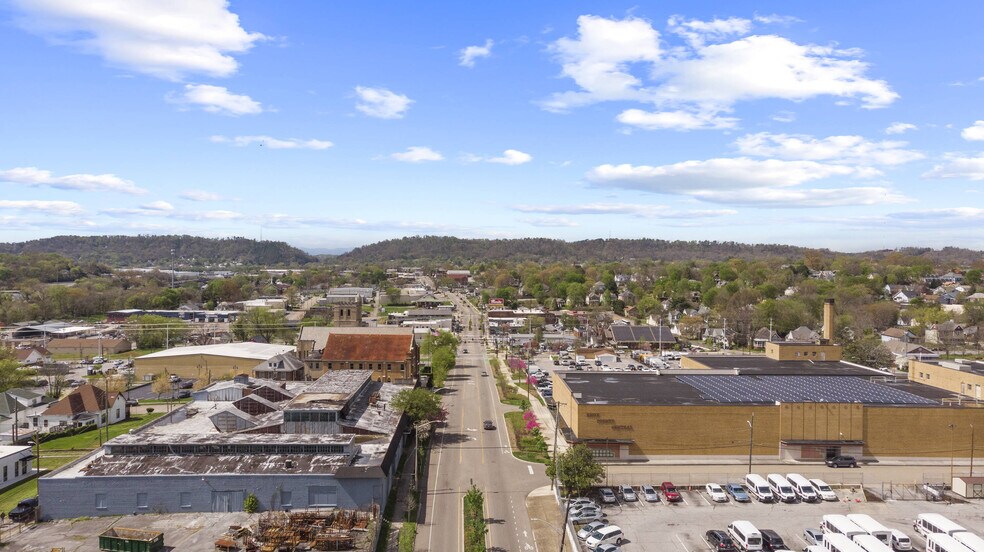 More Photos Of 1013 N Central St, Knoxville Warehouse For Sale