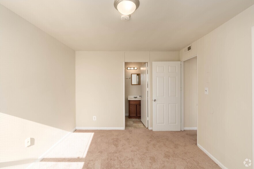 More Photos Of 6004-6028 Amberwood Rd, Baltimore Apartments For Sale