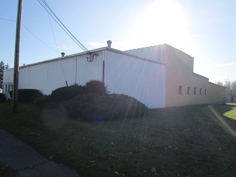 More Photos Of 4393 River St, Scio Warehouse For Lease
