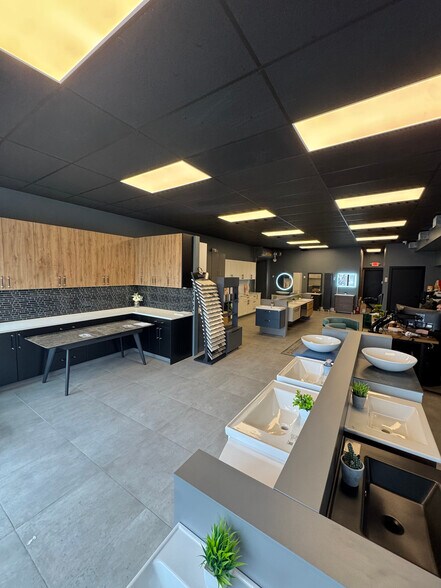 More Photos Of 3000 Richmond Ter, Staten Island Storefront For Lease