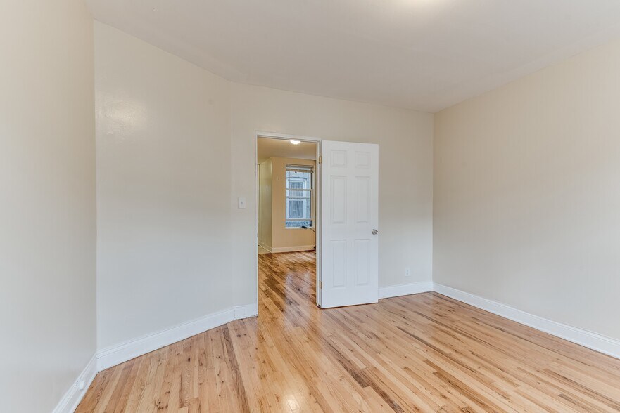 More Photos Of 4132 53rd St, Woodside Apartments For Sale