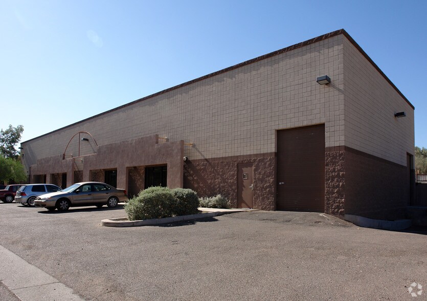More Photos Of 2027 E Cedar St, Tempe Warehouse For Lease
