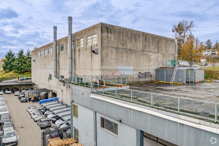 More Photos Of 3410-3416 Lougheed Hwy, Vancouver Warehouse For Sale