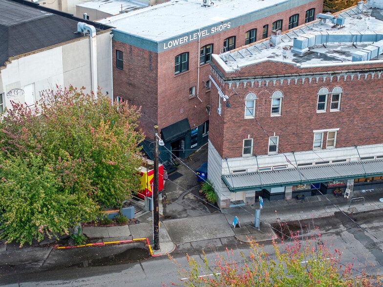 More Photos Of 3516 Fremont Pl N, Seattle General Retail For Lease