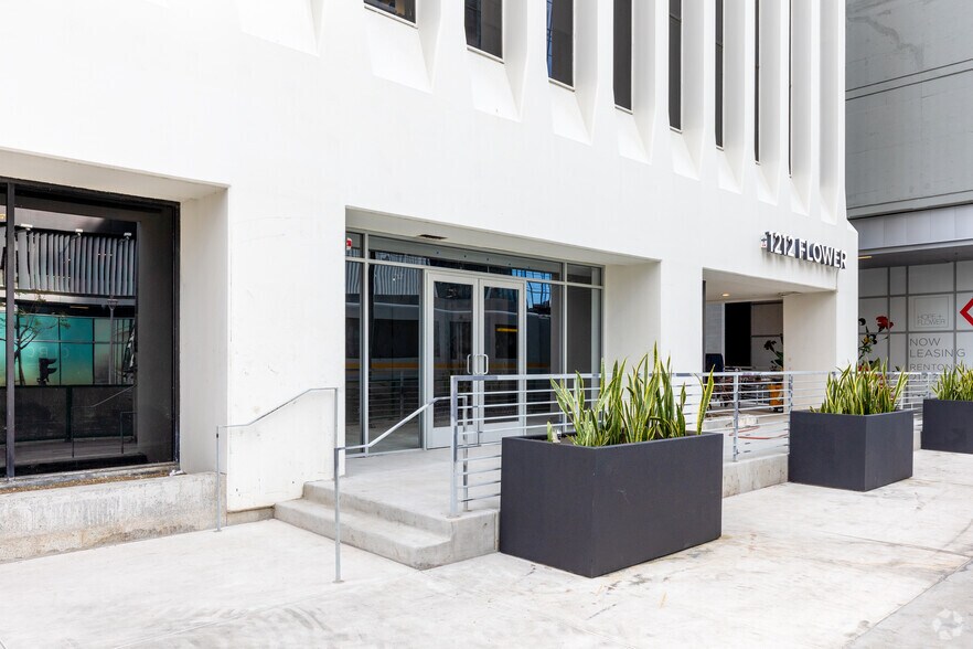 More Photos Of 1212 S Flower St, Los Angeles Office For Lease