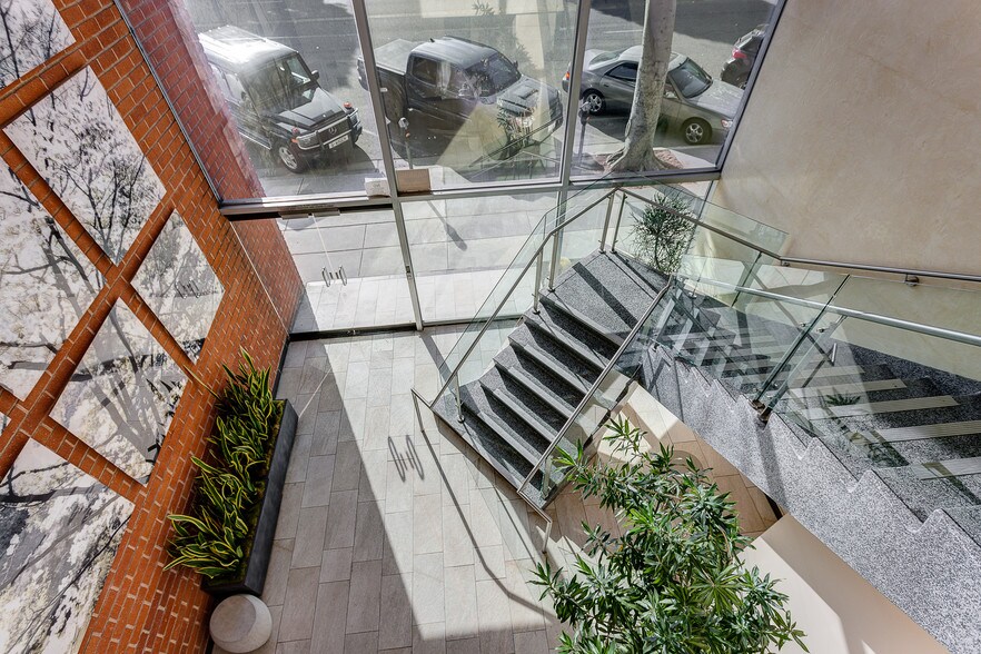 More Photos Of 420 S Beverly Dr, Beverly Hills Medical For Lease
