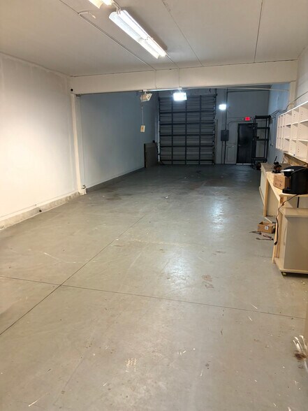 More Photos Of 2781 Vista Pky, West Palm Beach Light Manufacturing For Lease