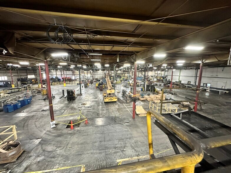 More Photos Of 1 Airport Rd, Emporium Industrial For Sale