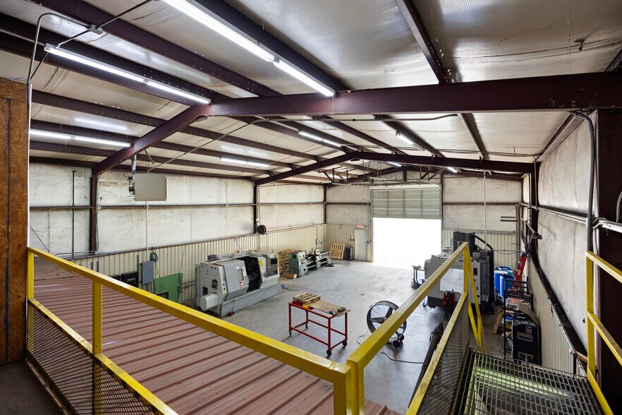 More Photos Of 8411 US Highway 64 W, Russellville Industrial For Sale