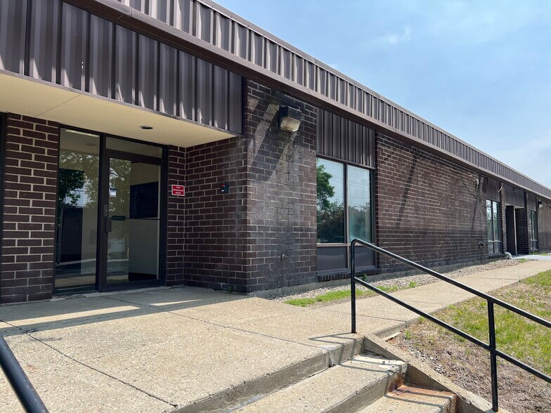 More Photos Of 21A Railroad Ave, Albany Warehouse For Lease