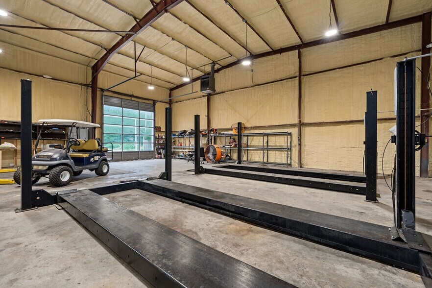 More Photos Of 957 Highway 85 S, Fayetteville Auto Dealership For Sale