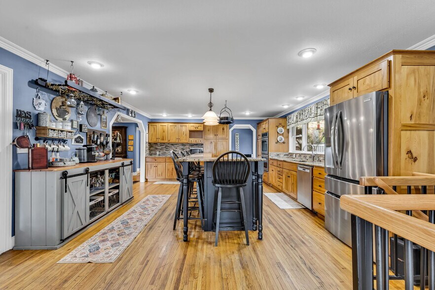 More Photos Of 5643 Yankee St, Fredericktown Specialty For Sale