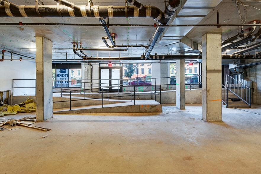 More Photos Of 40 Bruckner Blvd, Bronx Apartments For Lease