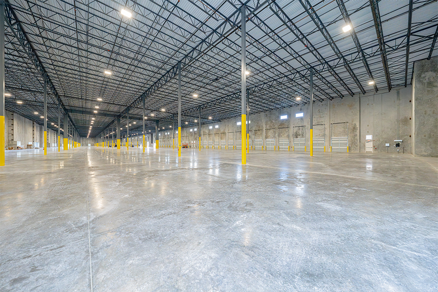 More Photos Of 3055 Burris Rd, Davie Unknown For Lease