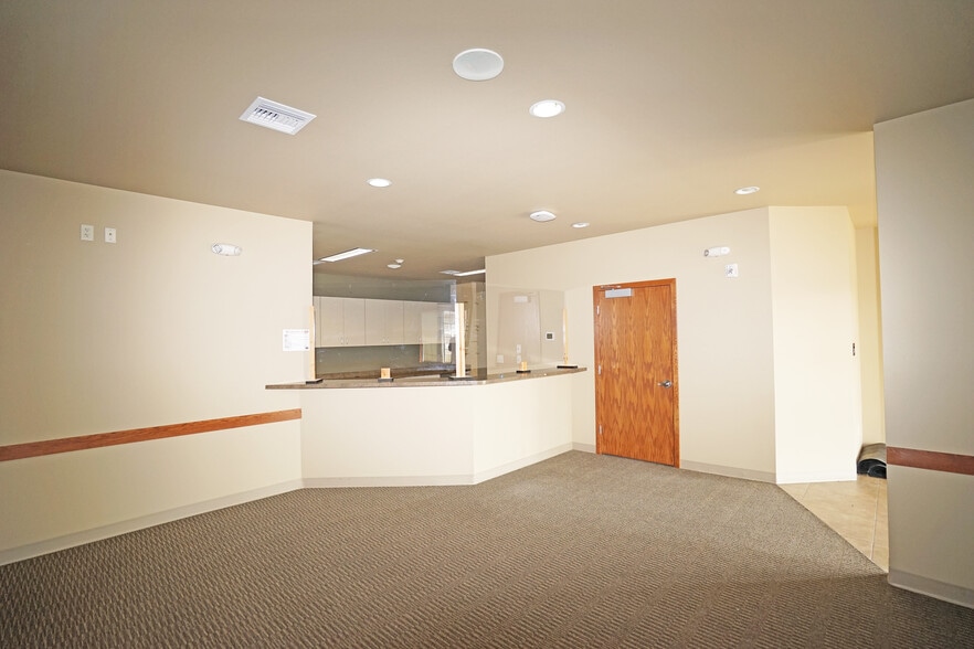 More Photos Of 1607 Creekside Loop, Yakima Medical For Lease