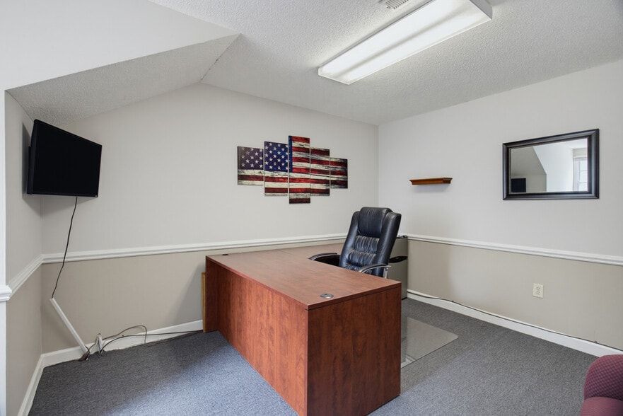 More Photos Of 701 W Main St, Jamestown Office For Sale