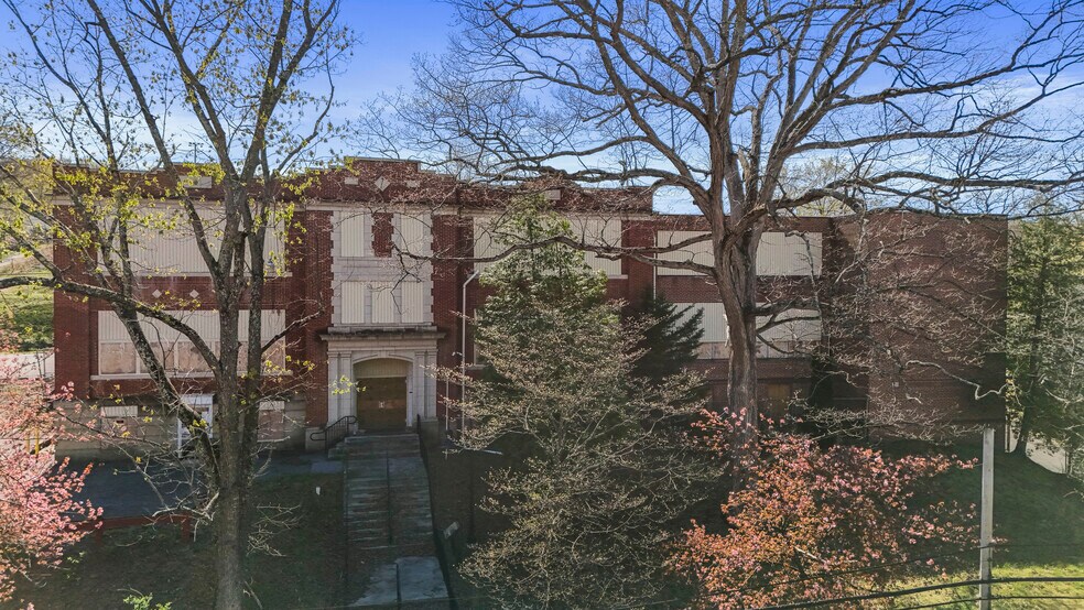 More Photos Of 187 S Green St, Berkeley Springs Land For Sale