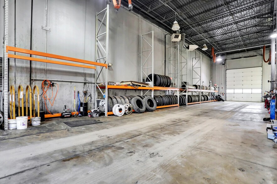 More Photos Of 1116 W County Road 450 N, Brazil Truck Terminal For Lease