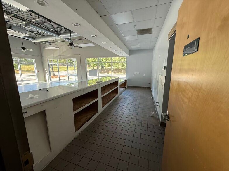 More Photos Of 1878 Mt Zion Rd, Morrow Unknown For Lease